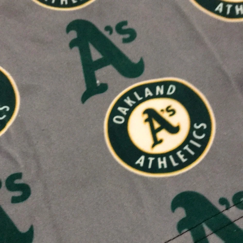 6/$20 New Oakland A’s soft adjustable neck gaiter